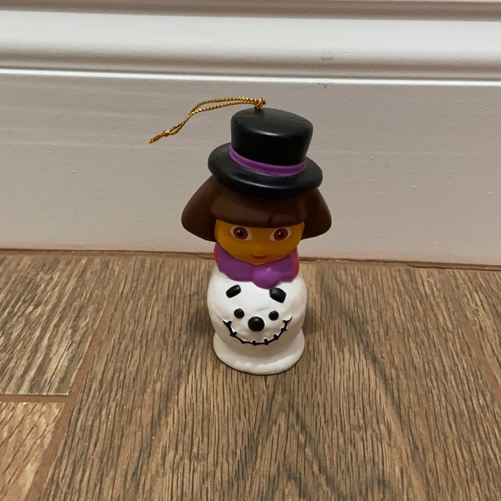 🧡 Dora the Explorer holiday ornament
